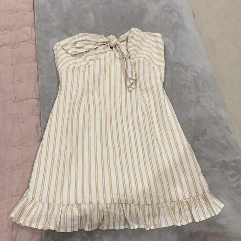NWOT Strapless mini dress